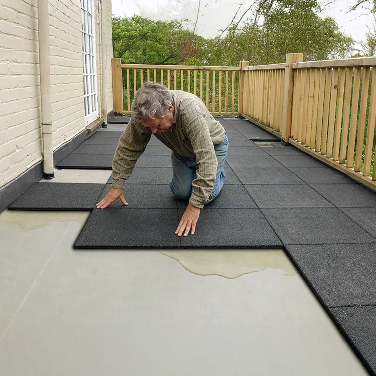 Insula ADH-170 Rubber Tile & Rubber Rolls Adhesive